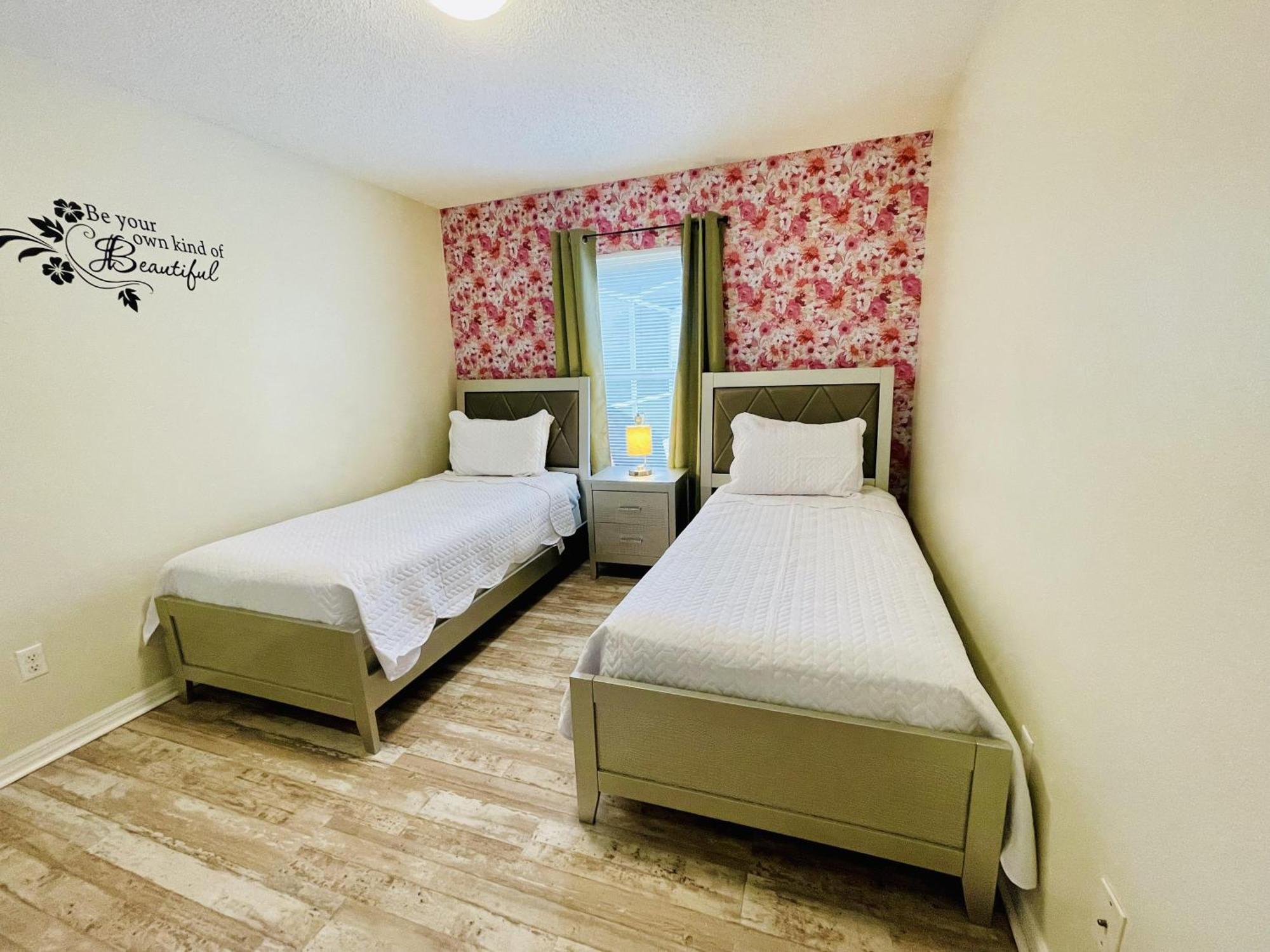 Beautiful 5-5 Bedroom Home!!! Kissimmee Eksteriør bilde